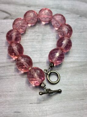 Pink Faceted Chunky Bead Bracelet with Toggle Clasp